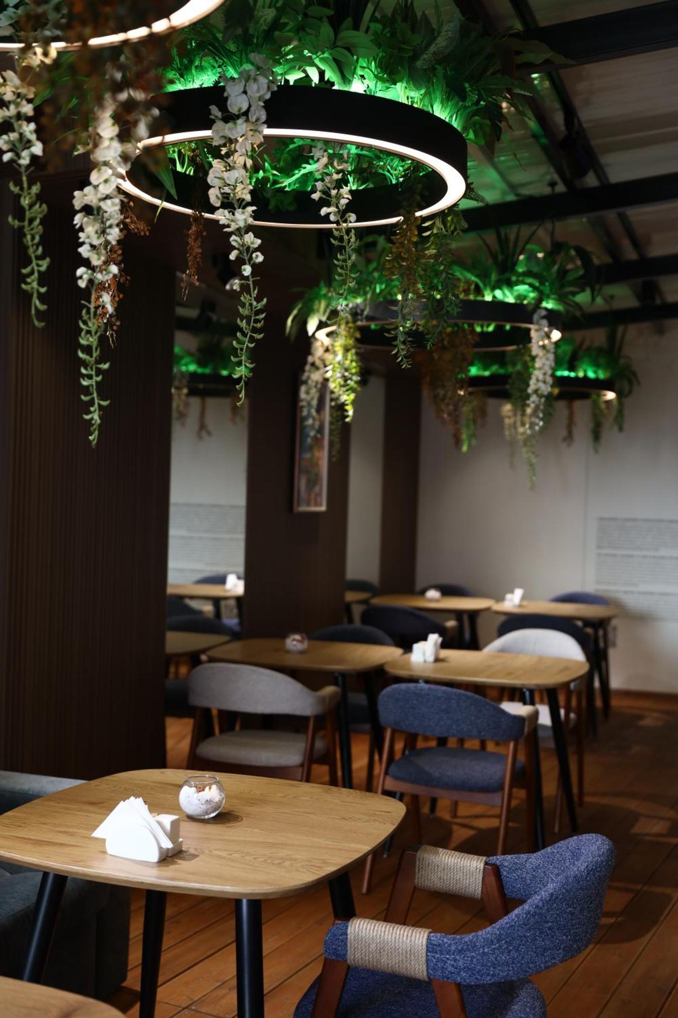 Graphica Tbilisi Hotel ภายนอก รูปภาพ